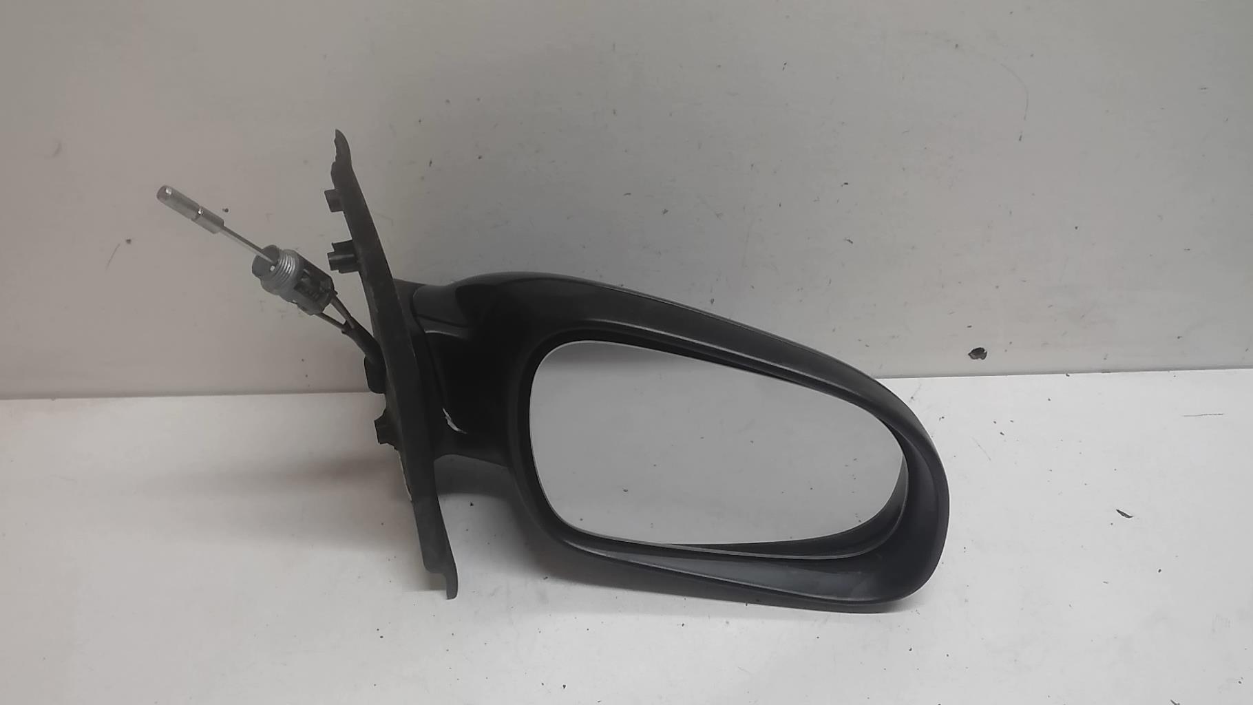 Retroviseur droit VOLKSWAGEN FOX Essence - 1