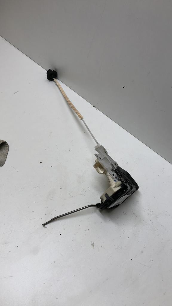 Serrure avant droit AUDI A3 2 S3 PHASE 2 Essence - 1