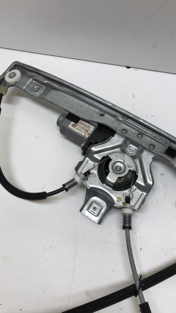 Mecanisme de leve vitre electrique avant gauche DS DS3 PHASE 3 Essence - 1