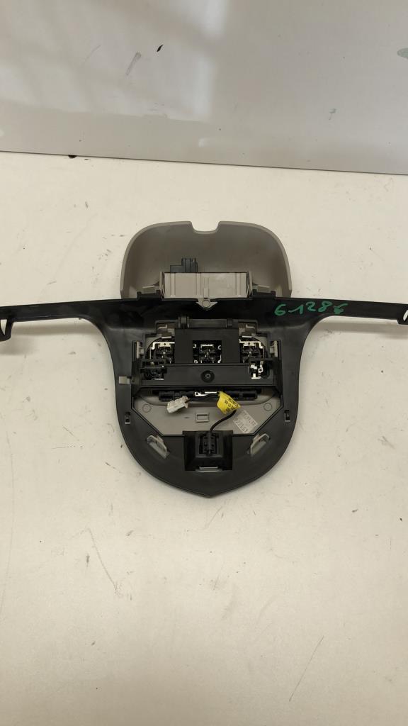 Eclairage de plafonnier PEUGEOT 308 1 PHASE 2 Diesel - 1