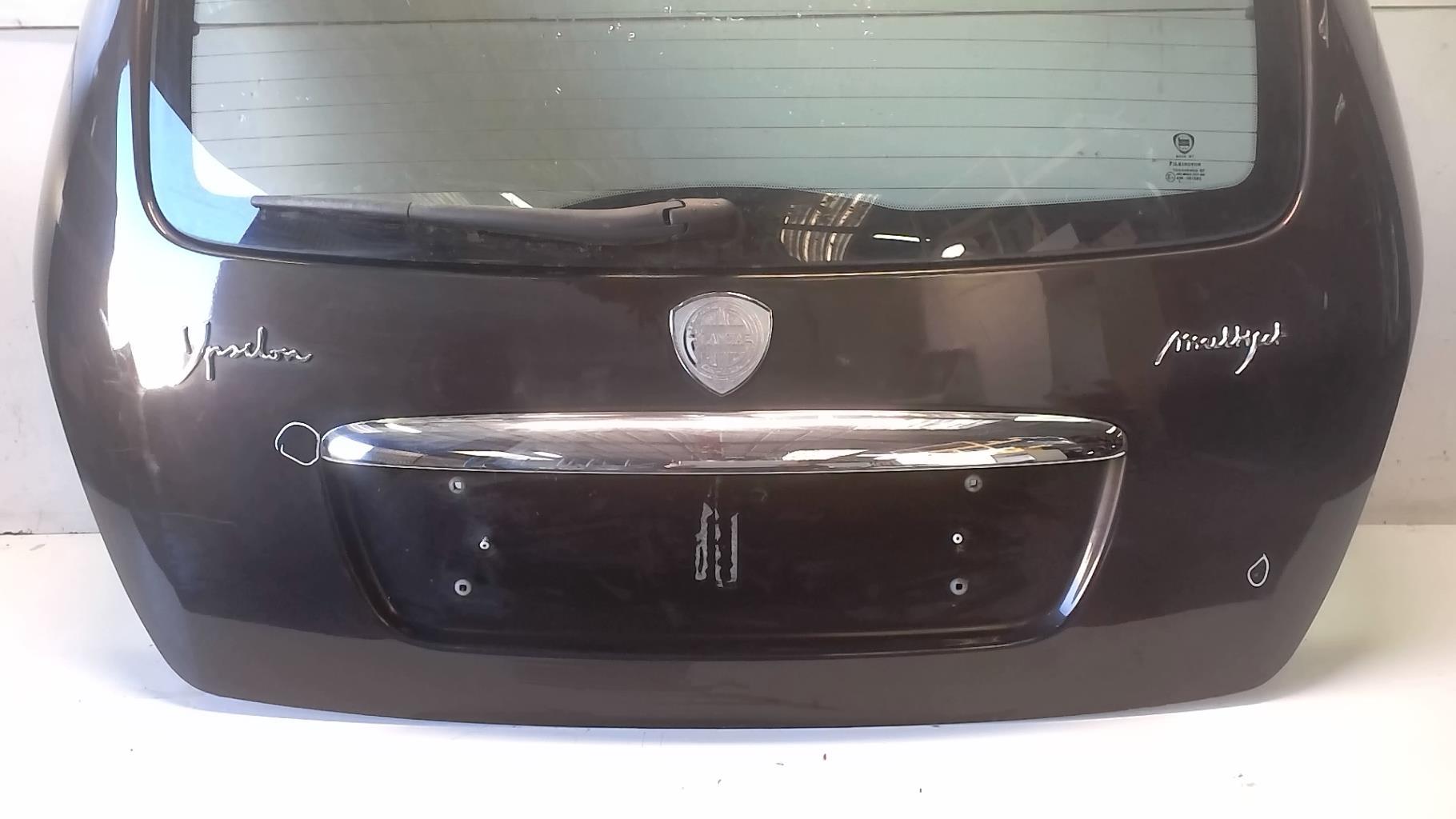 Malle/Hayon arriere LANCIA YPSILON 4 PHASE 2 Diesel - 1