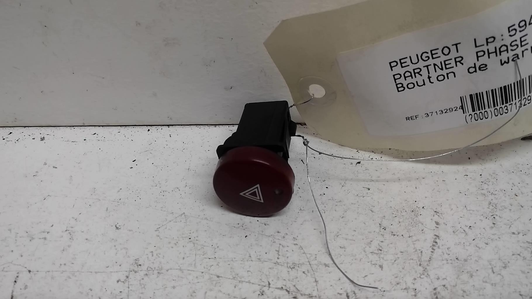 Bouton de warning PEUGEOT PARTNER 1 PHASE 2 Diesel - 1