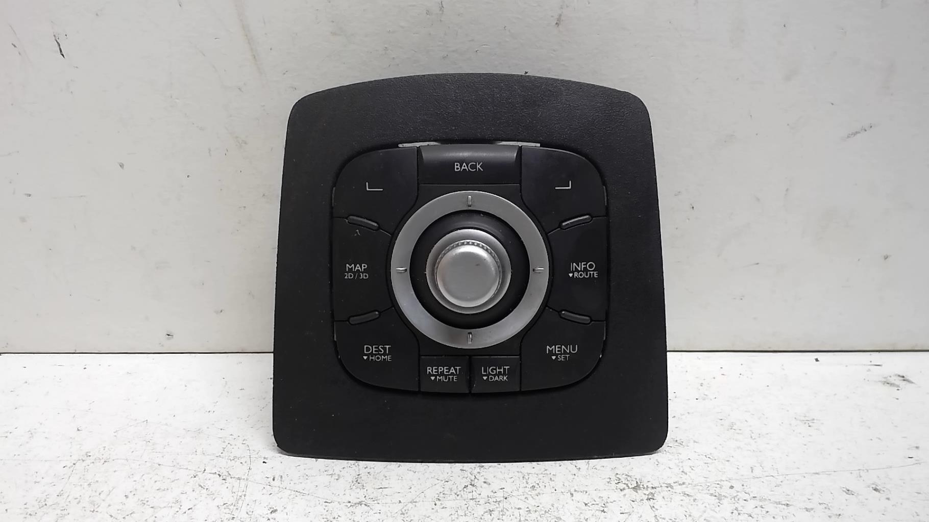 Commande GPS RENAULT SCENIC 3 PHASE 1 Diesel - 1