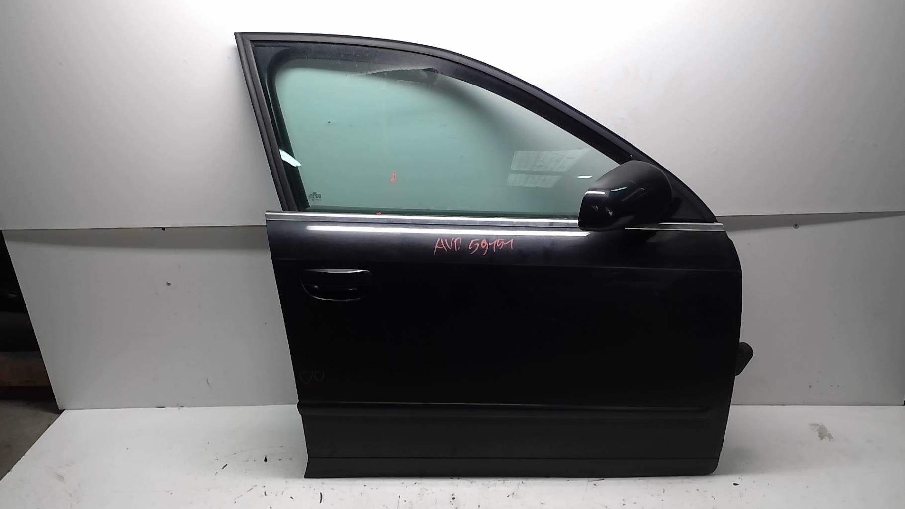 Porte avant droit AUDI A4 2 AVANT PHASE 1 BREAK Diesel - 1