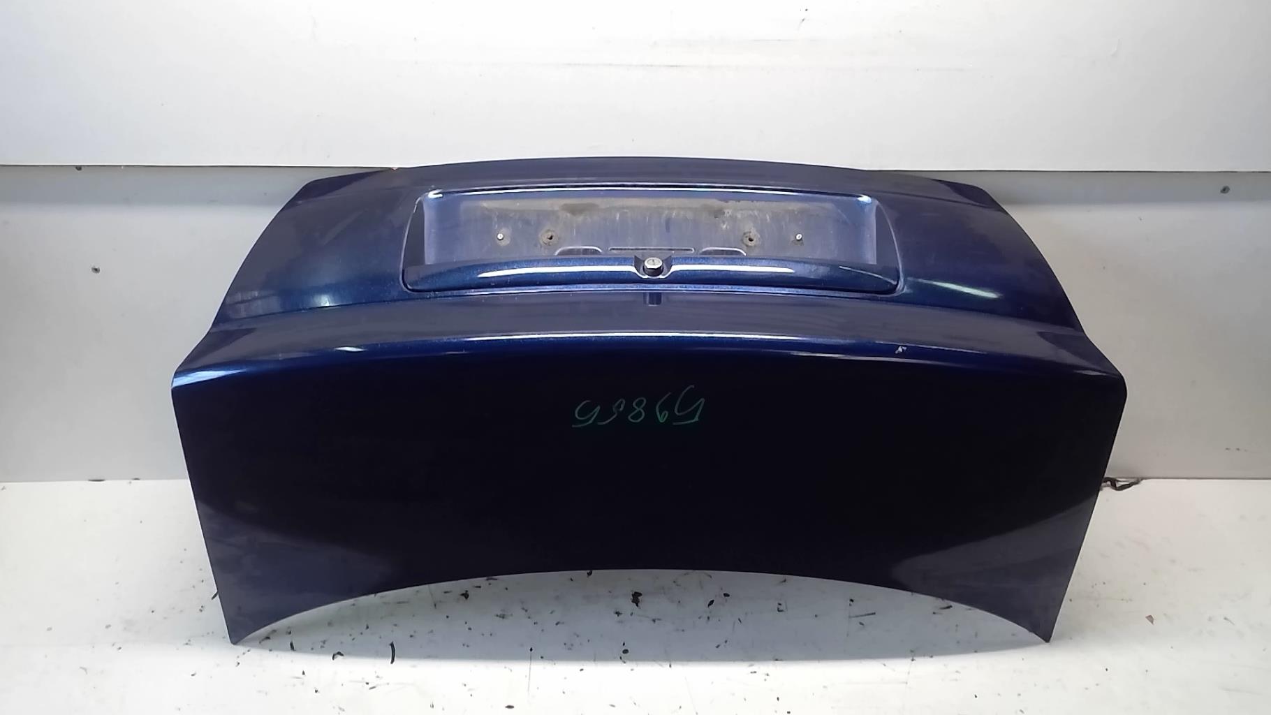 Malle/Hayon arriere AUDI A4 (B5) PHASE 1 Essence - 1
