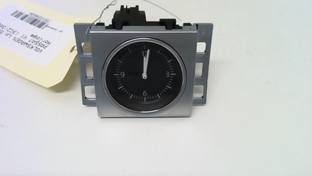 Horloge VOLKSWAGEN PASSAT 6 BREAK Diesel - 1