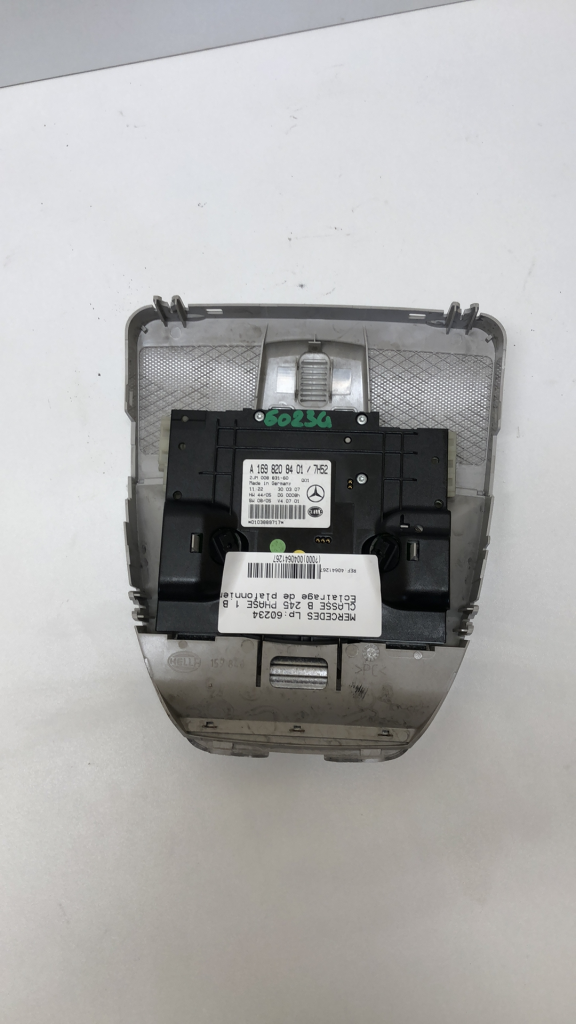 Eclairage de plafonnier MERCEDES CLASSE B 245 PHASE 1 Diesel - 1