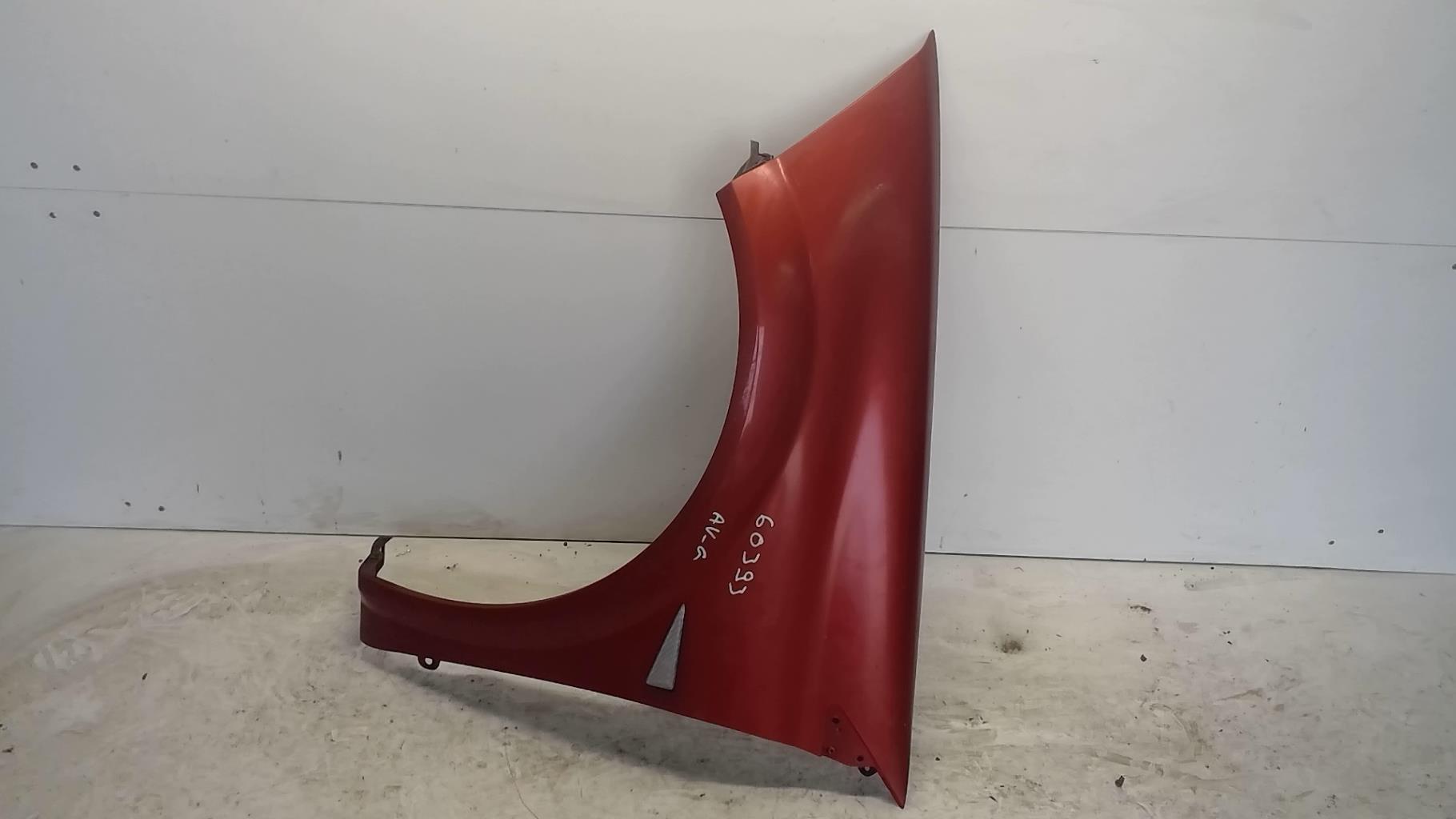 Aile avant gauche RENAULT MEGANE 2 PHASE 1 Essence - 1