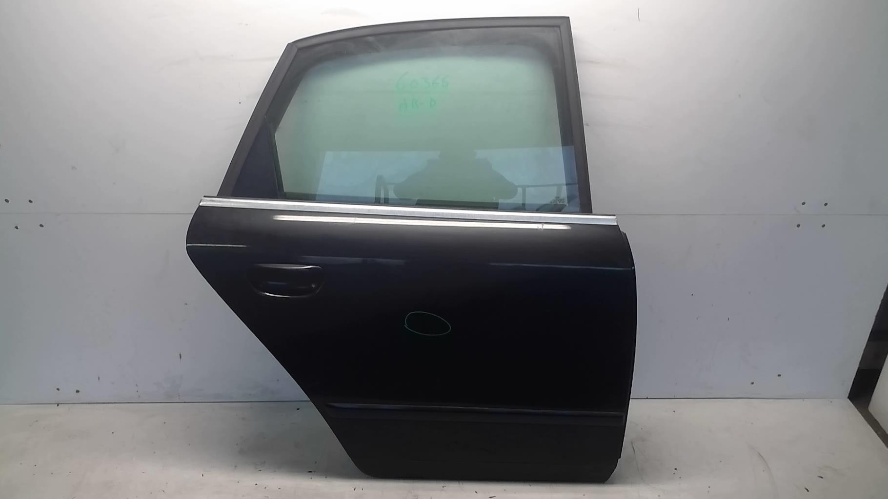 Porte arriere droit AUDI A4 2 PHASE 1 Diesel - 1
