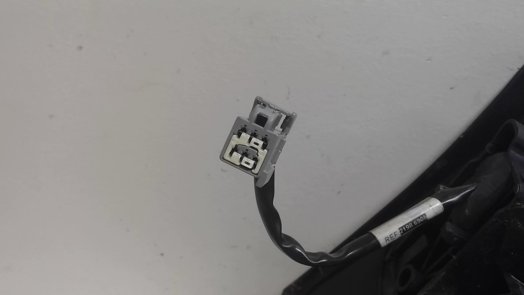 Retroviseur gauche FORD FOCUS 2 PHASE 1 BREAK Essence - 1