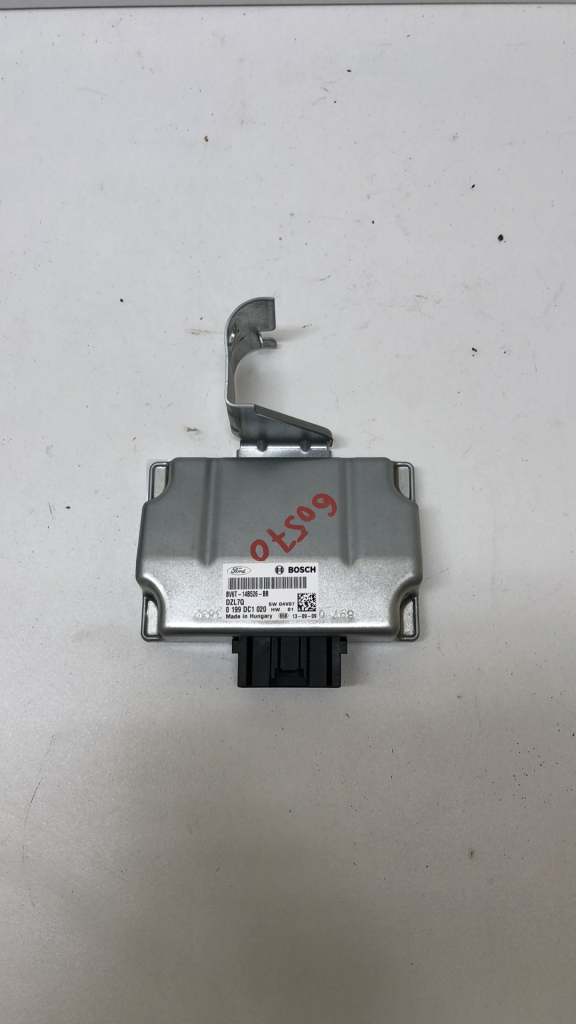 Stabilisateur module de tension FORD FOCUS 3 PHASE 1 BREAK Essence - 1