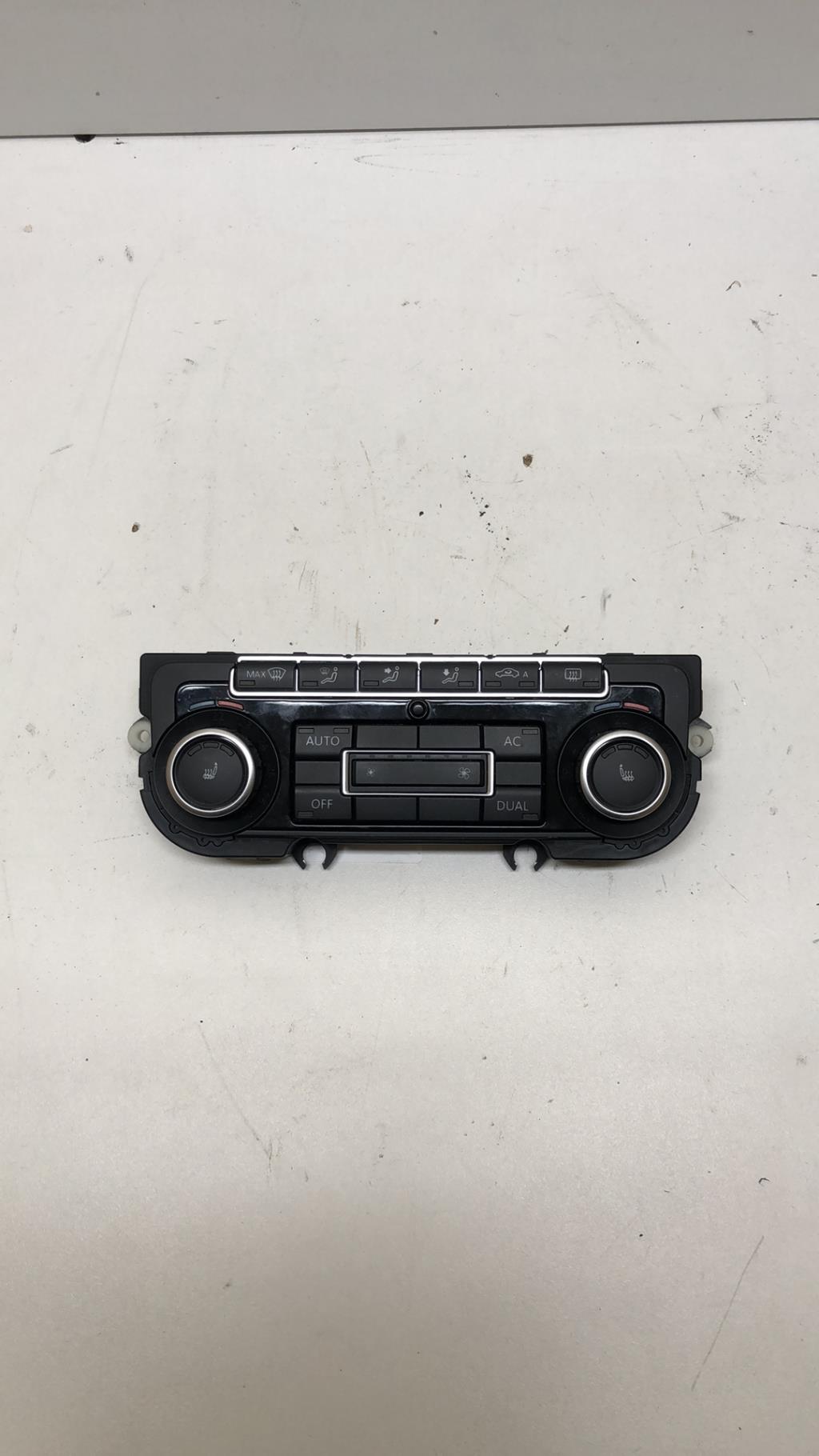 Commande chauffage VOLKSWAGEN GOLF 6 Diesel - 1