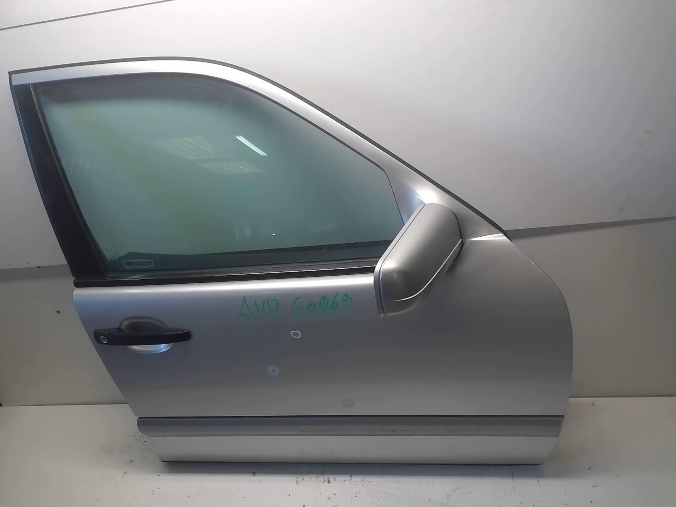 Porte avant droit MERCEDES CLASSE E 210 PHASE 1 Diesel - 1