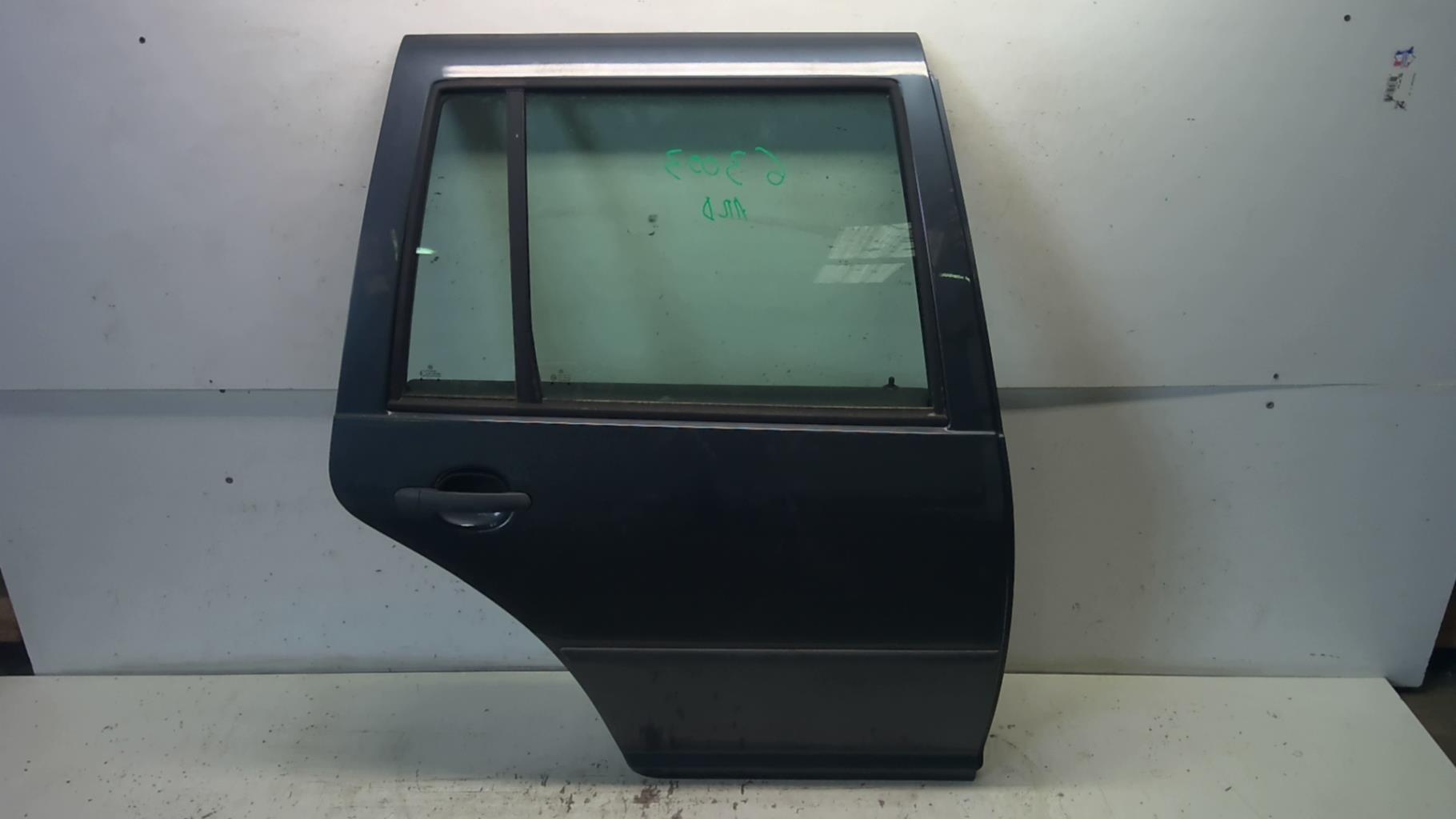 Porte arriere droit VOLKSWAGEN BORA BREAK Diesel - 1