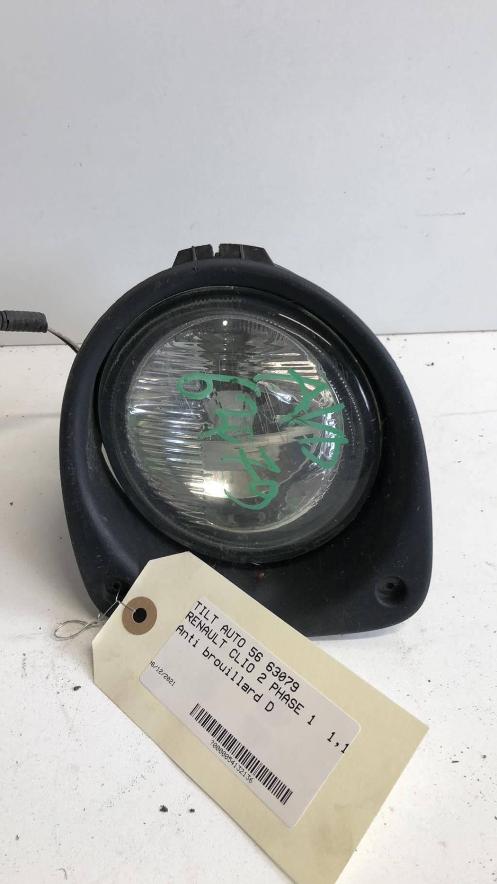 Anti brouillard droit (feux) RENAULT CLIO 2 PHASE 1 Essence - 1