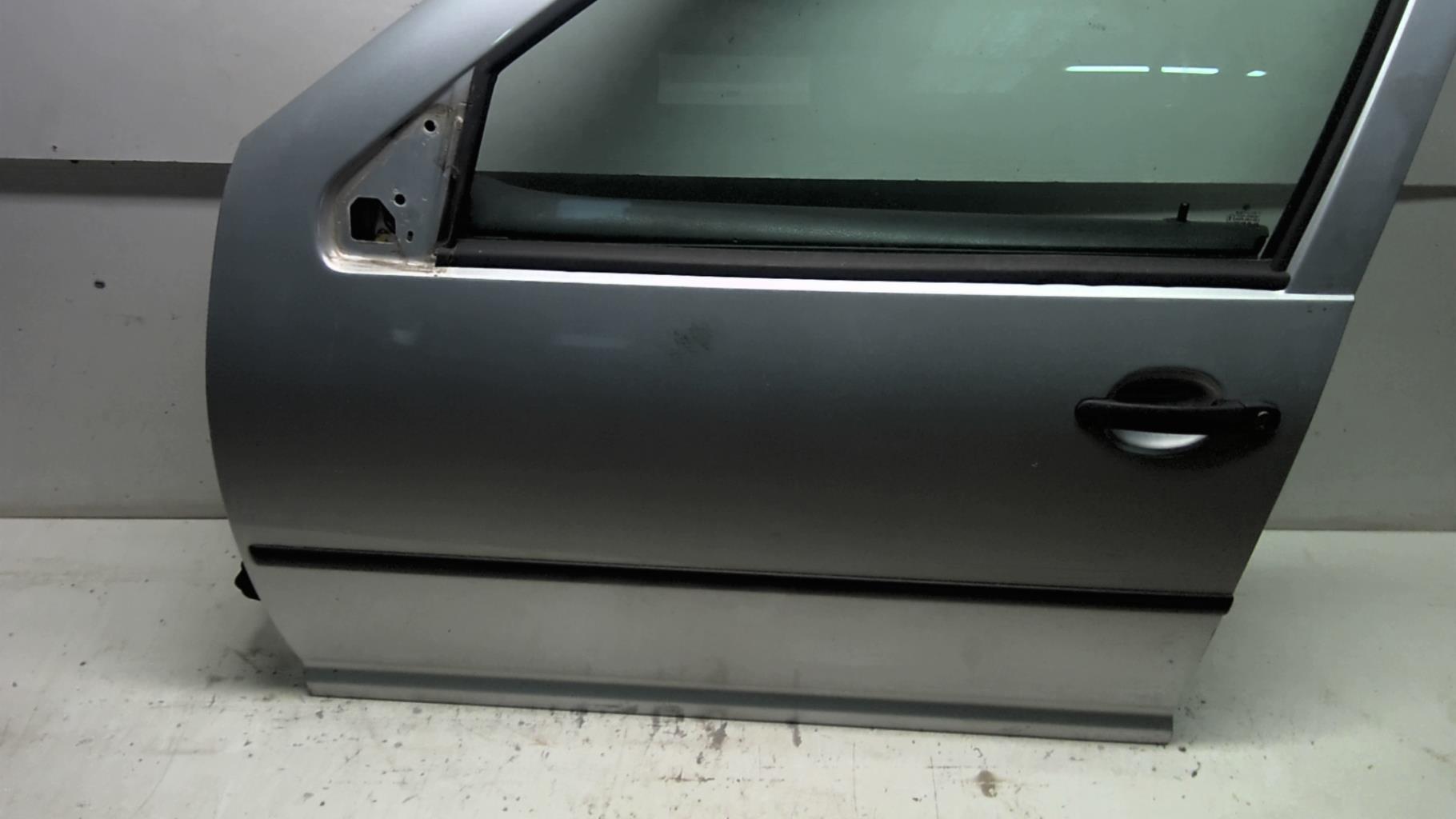 Porte avant gauche VOLKSWAGEN GOLF 4 Diesel - 1