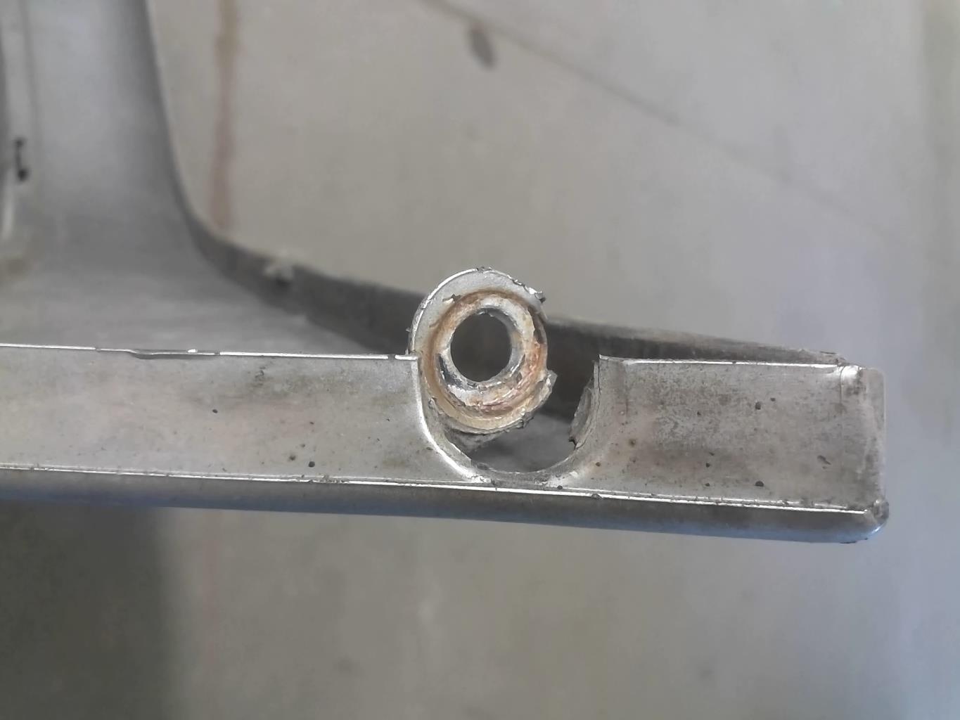 Pare choc arriere OPEL ZAFIRA A PHASE 1  - 1
