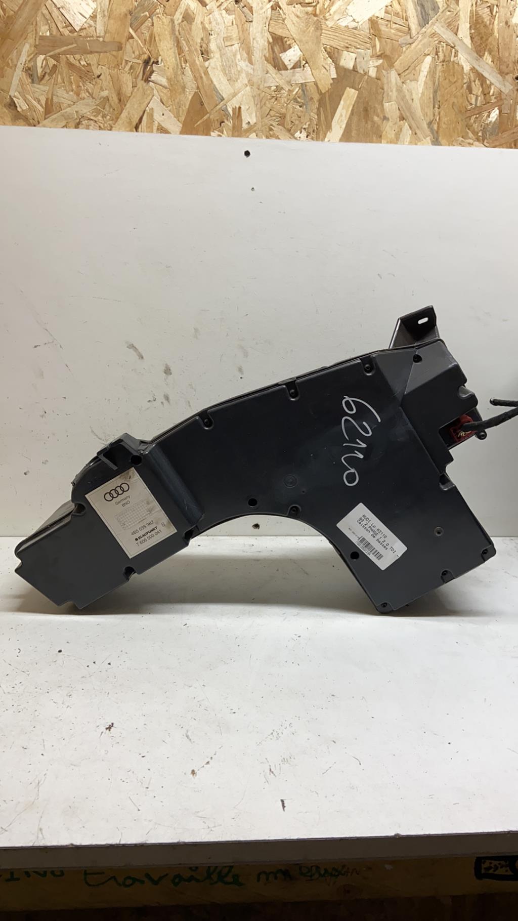 Caisson de basses AUDI A3 2 PHASE 1 Diesel - 1