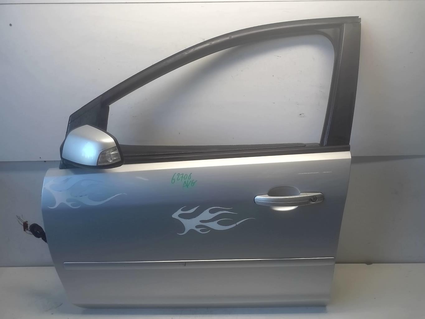 Porte avant gauche FORD FOCUS 2 PHASE 1 Diesel - 1
