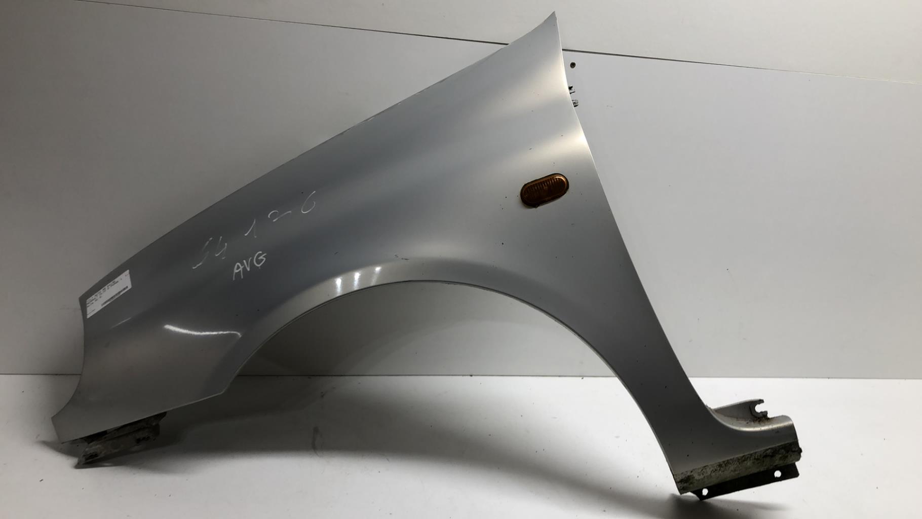 Aile avant gauche RENAULT CLIO 2 PHASE 1  - 1