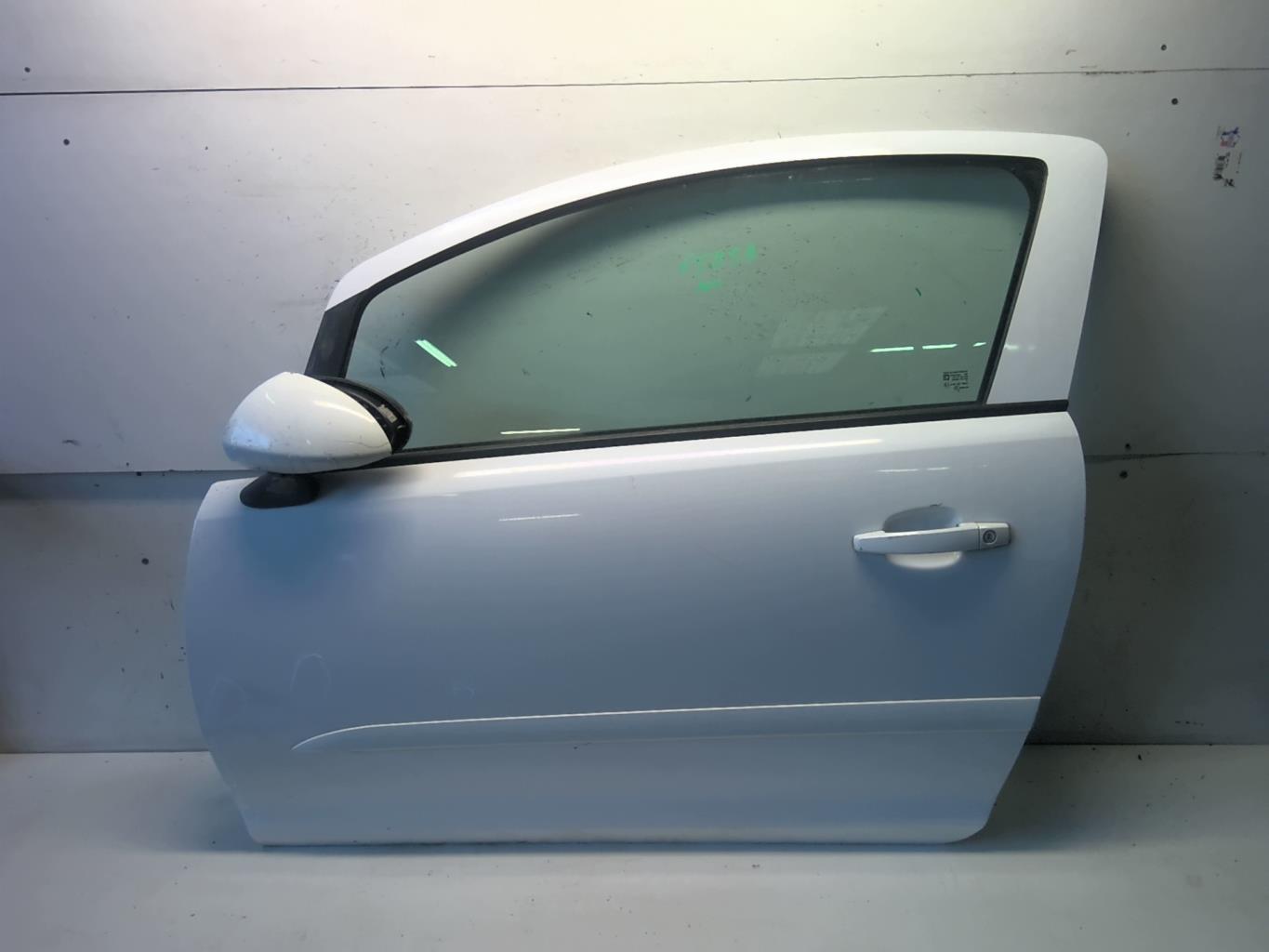 Porte avant gauche OPEL CORSA D PHASE 1 Diesel - 1