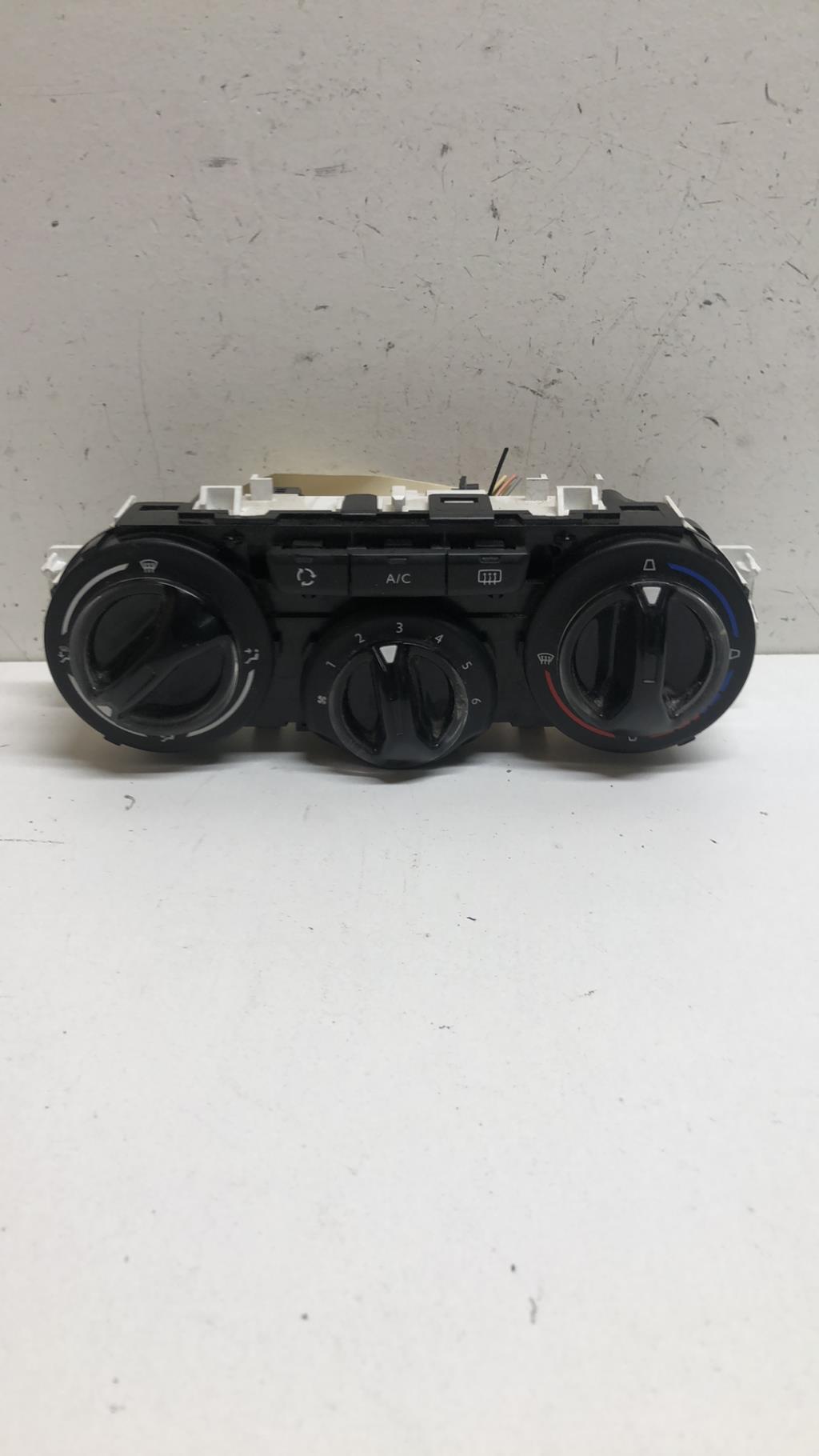 Commande chauffage PEUGEOT 208 1 PHASE 1 Diesel - 1