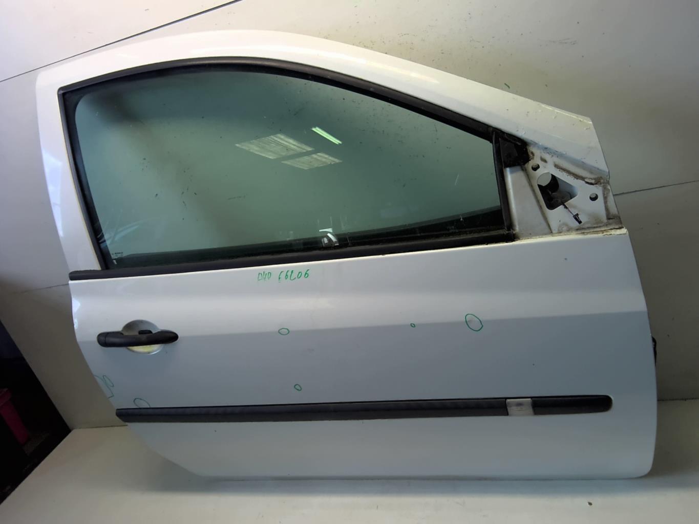 Porte avant droit RENAULT CLIO 3 PHASE 2 Diesel - 1