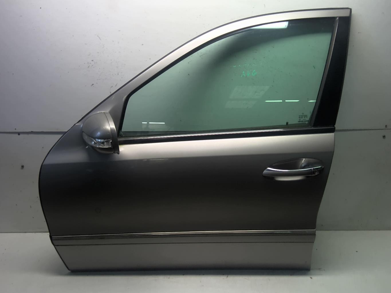 Porte avant gauche MERCEDES CLASSE E 211 PHASE 1 BREAK Diesel - 1