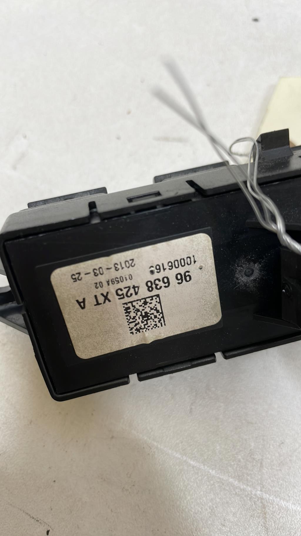 Bouton/Interrupteur PEUGEOT 3008 1 PHASE 1 Diesel - 1