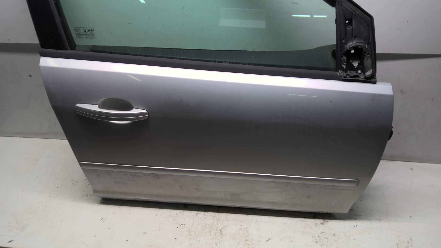 Porte avant droit FORD FOCUS 2 PHASE 1 BREAK Diesel - 1