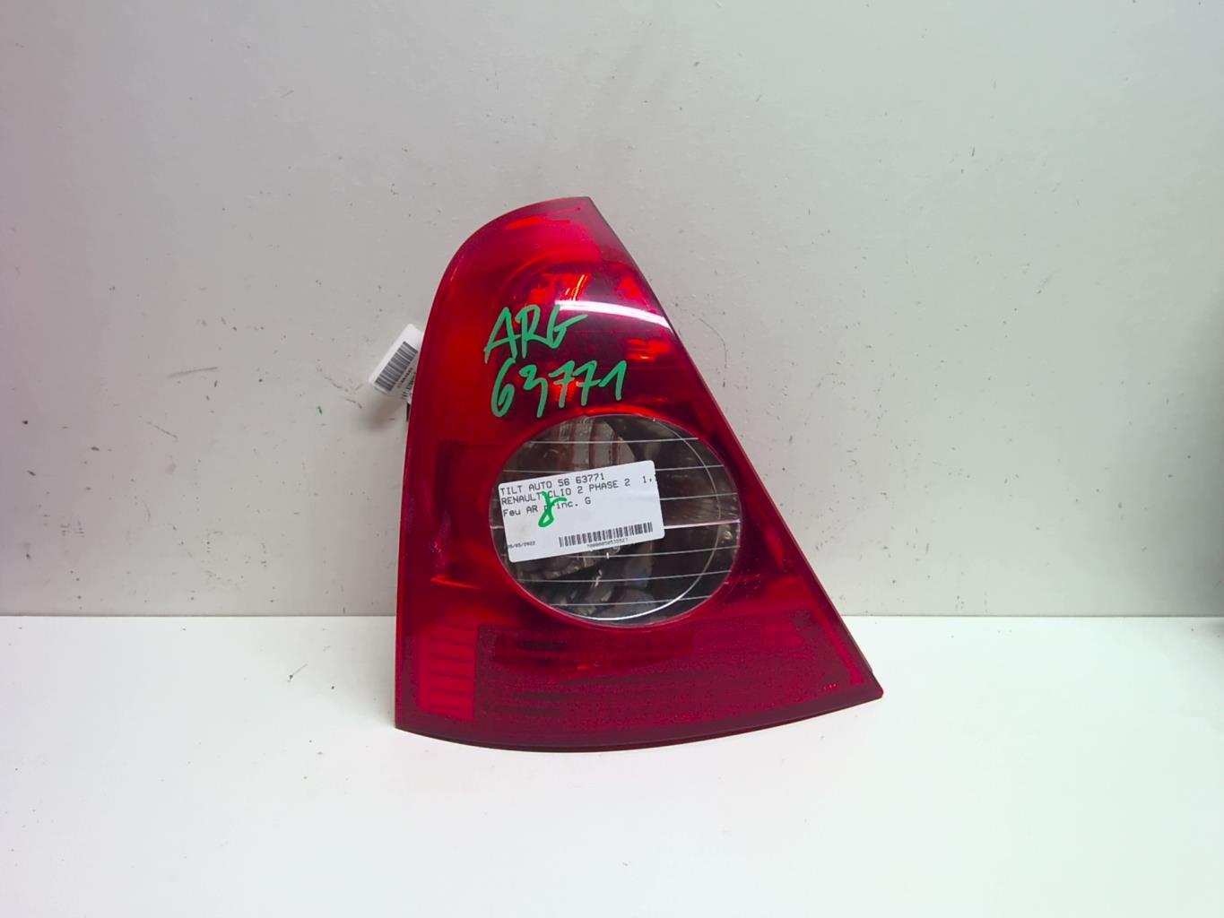 Feu arriere principal gauche (feux) RENAULT CLIO 2 PHASE 2 Essence - 1