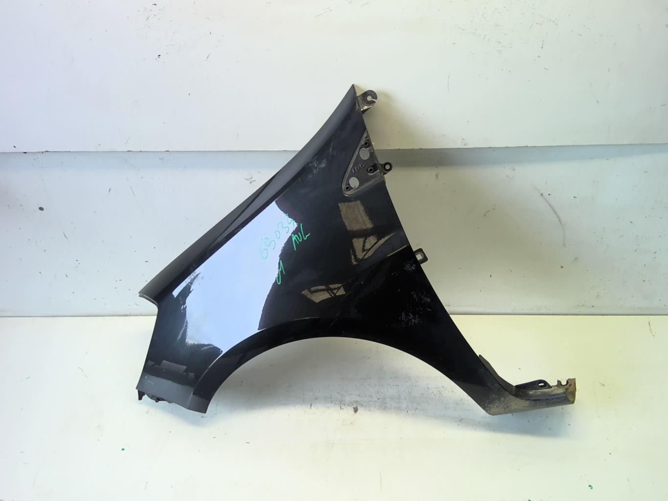 Aile avant gauche RENAULT CLIO 3 PHASE 1 Diesel - 1
