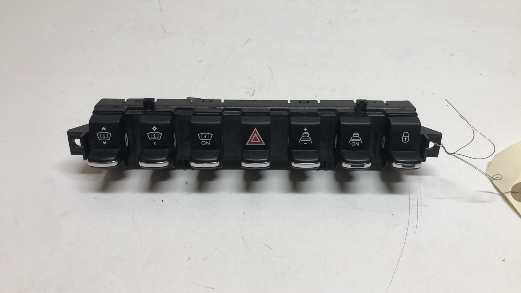Bouton/Interrupteur PEUGEOT 3008 1 PHASE 1 Diesel - 1