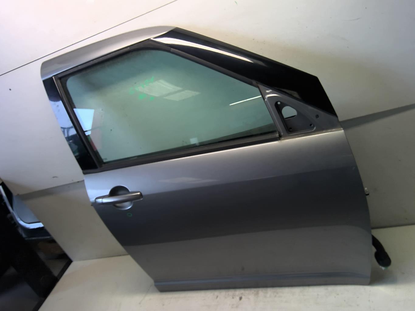 Porte avant droit SUZUKI SWIFT 3 Diesel - 1