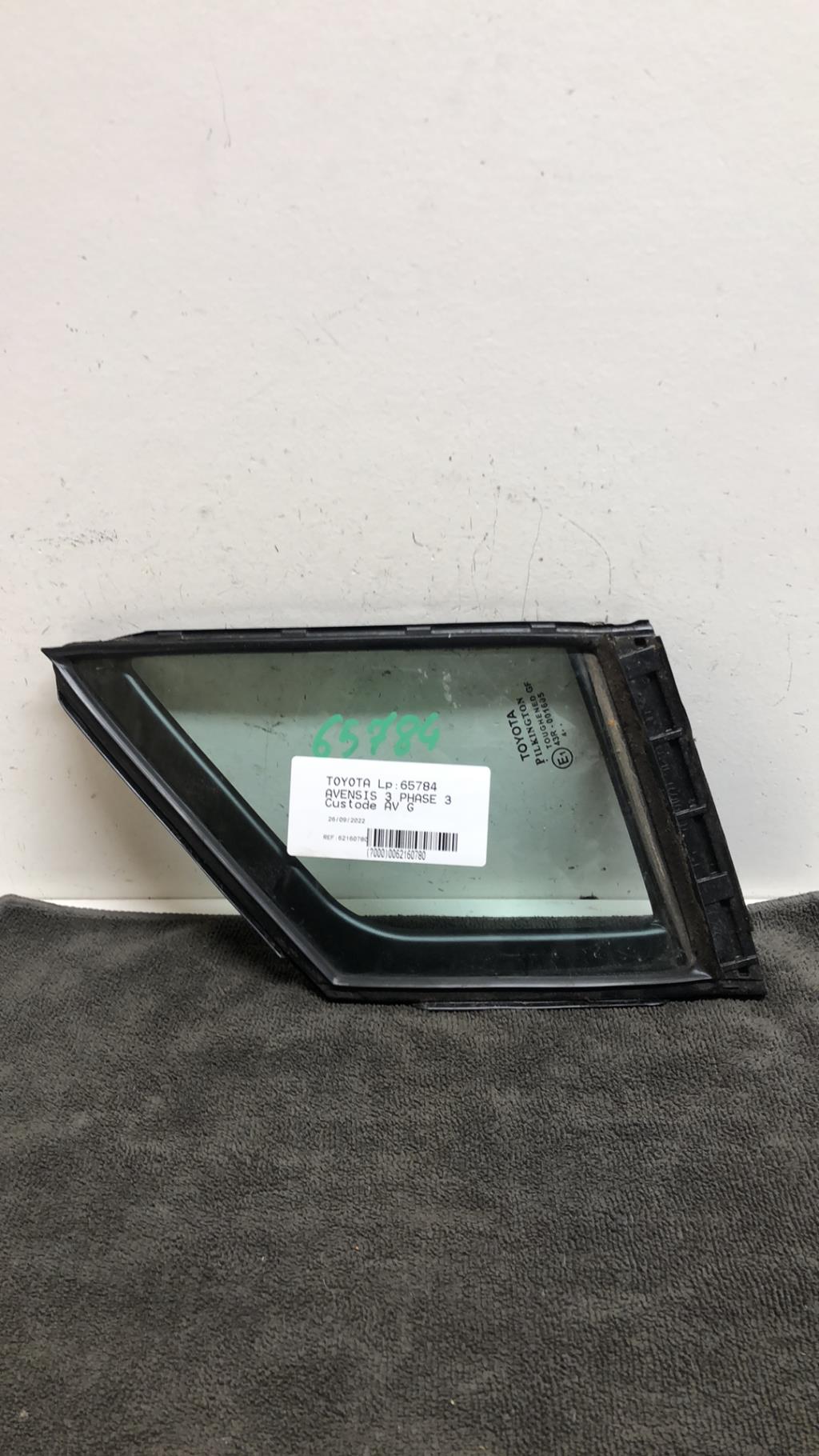 Custode avant gauche TOYOTA AVENSIS 3 PHASE 3  - 1