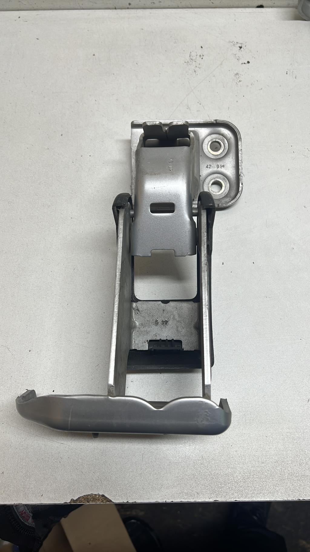 Charniere de porte de coffre gauche CITROEN JUMPY 2 Diesel - 1