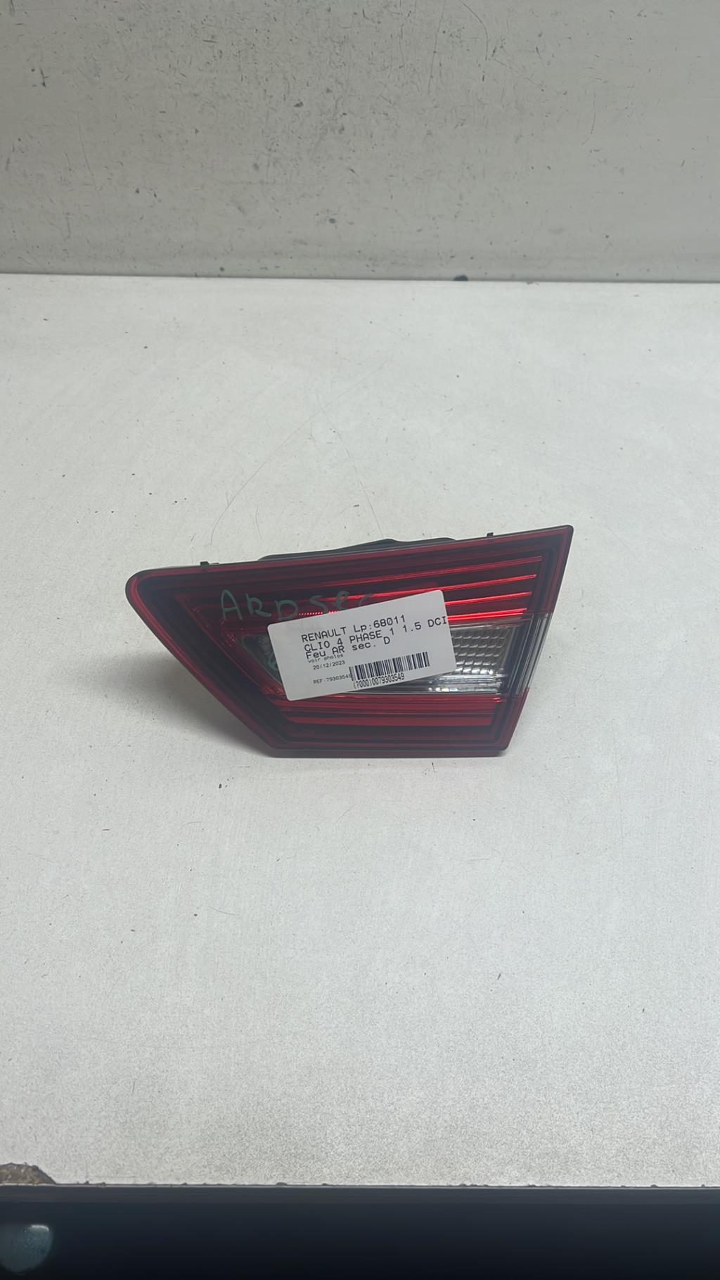 Feu arriere secondaire droit (feux) RENAULT CLIO 4 PHASE 1 Diesel - 1