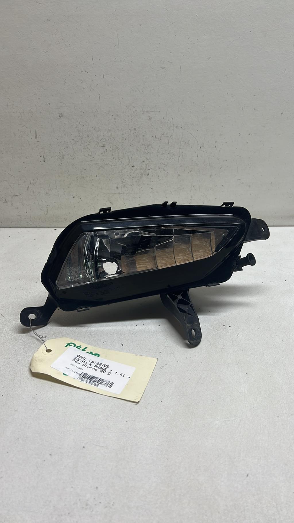 Anti brouillard droit (feux) OPEL ASTRA K PHASE 1 Essence - 1