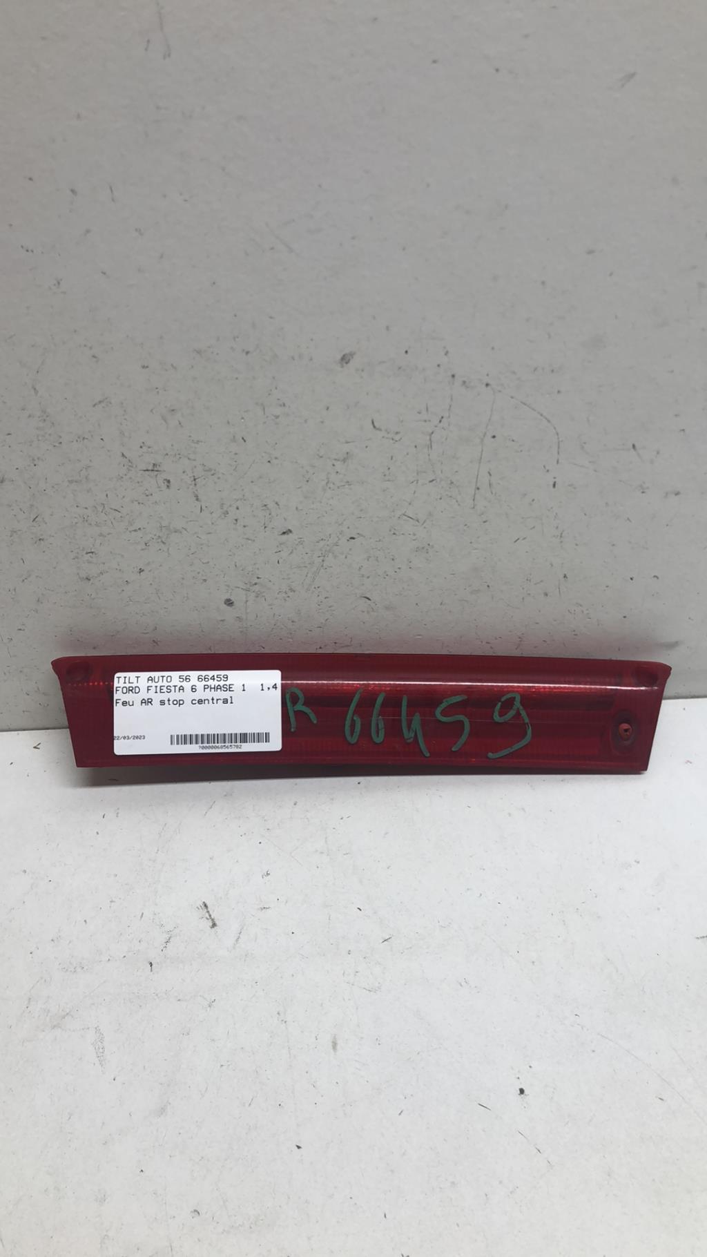 Feu arriere stop central FORD FIESTA 6 PHASE 1 Diesel - 1