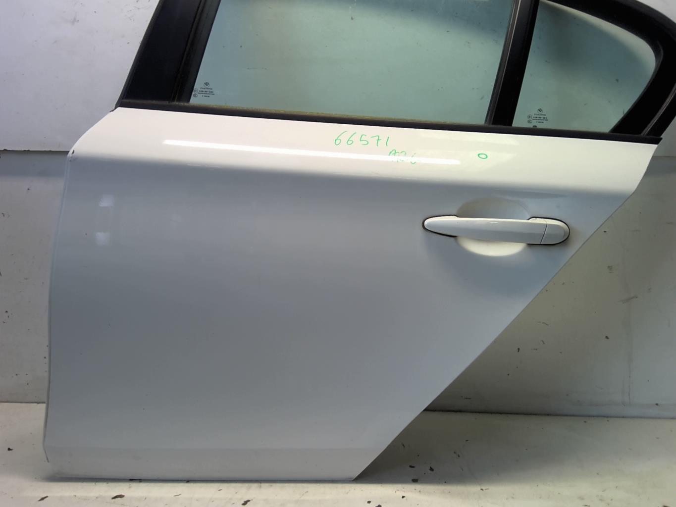 Porte arriere gauche BMW SERIE 1 E87 PHASE 2 Essence - 1