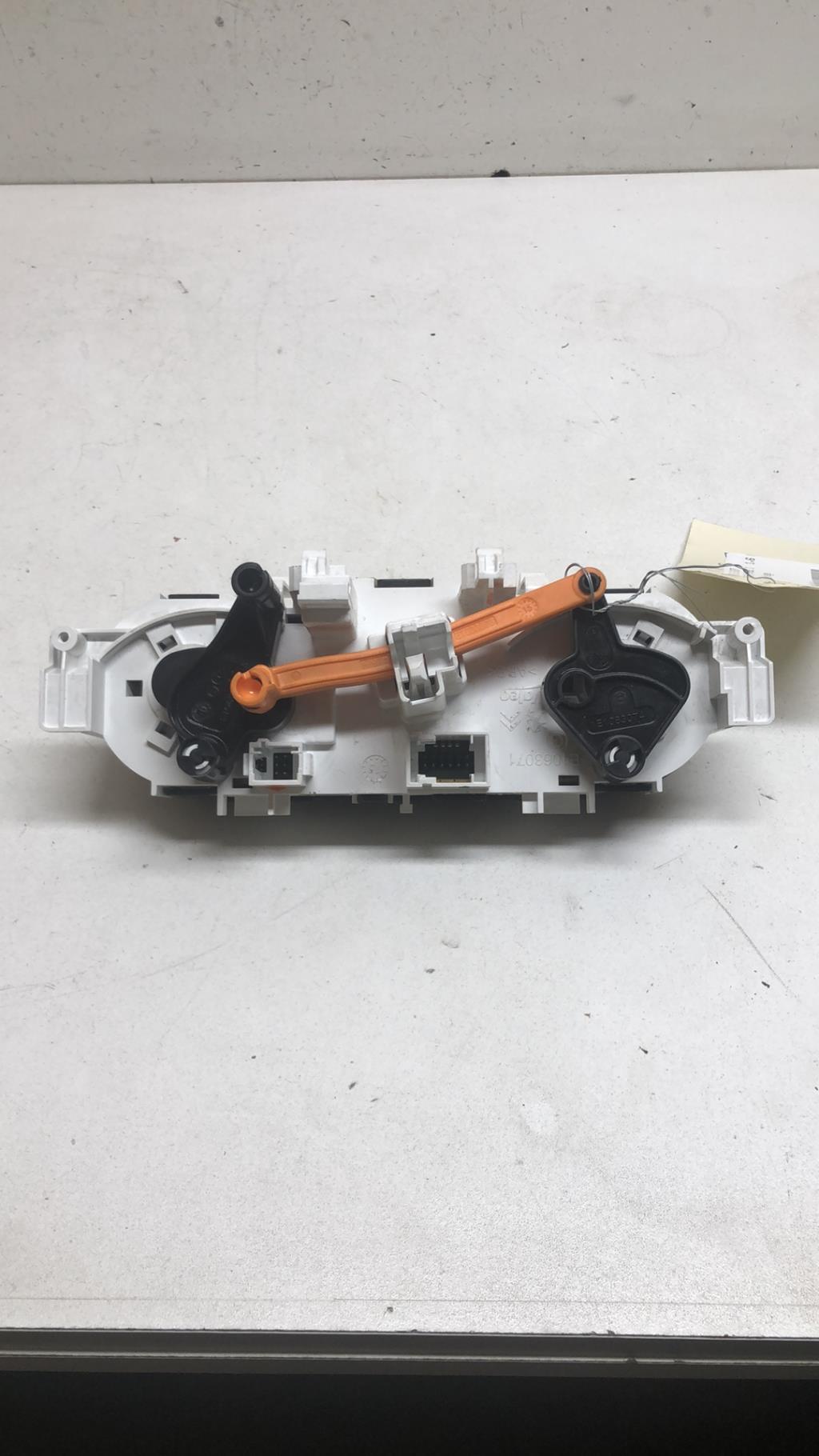 Commande chauffage PEUGEOT 208 1 PHASE 1 Diesel - 1