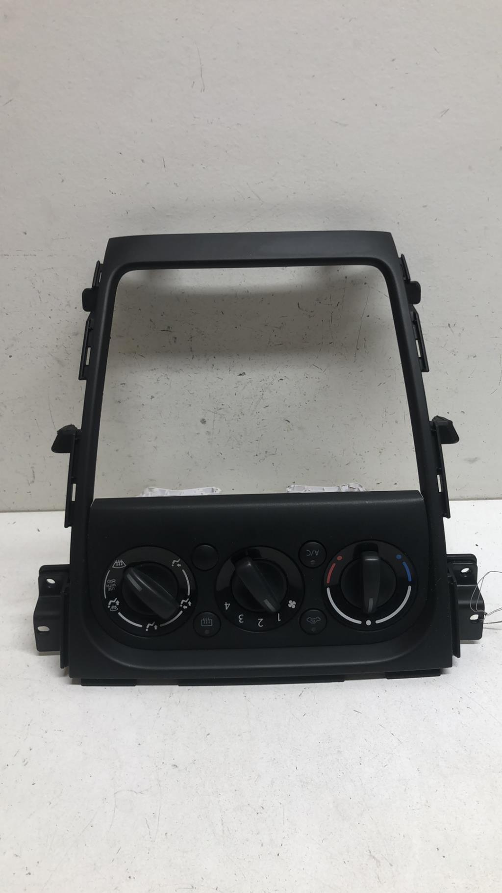 Commande chauffage SUZUKI SX4 1  - 1