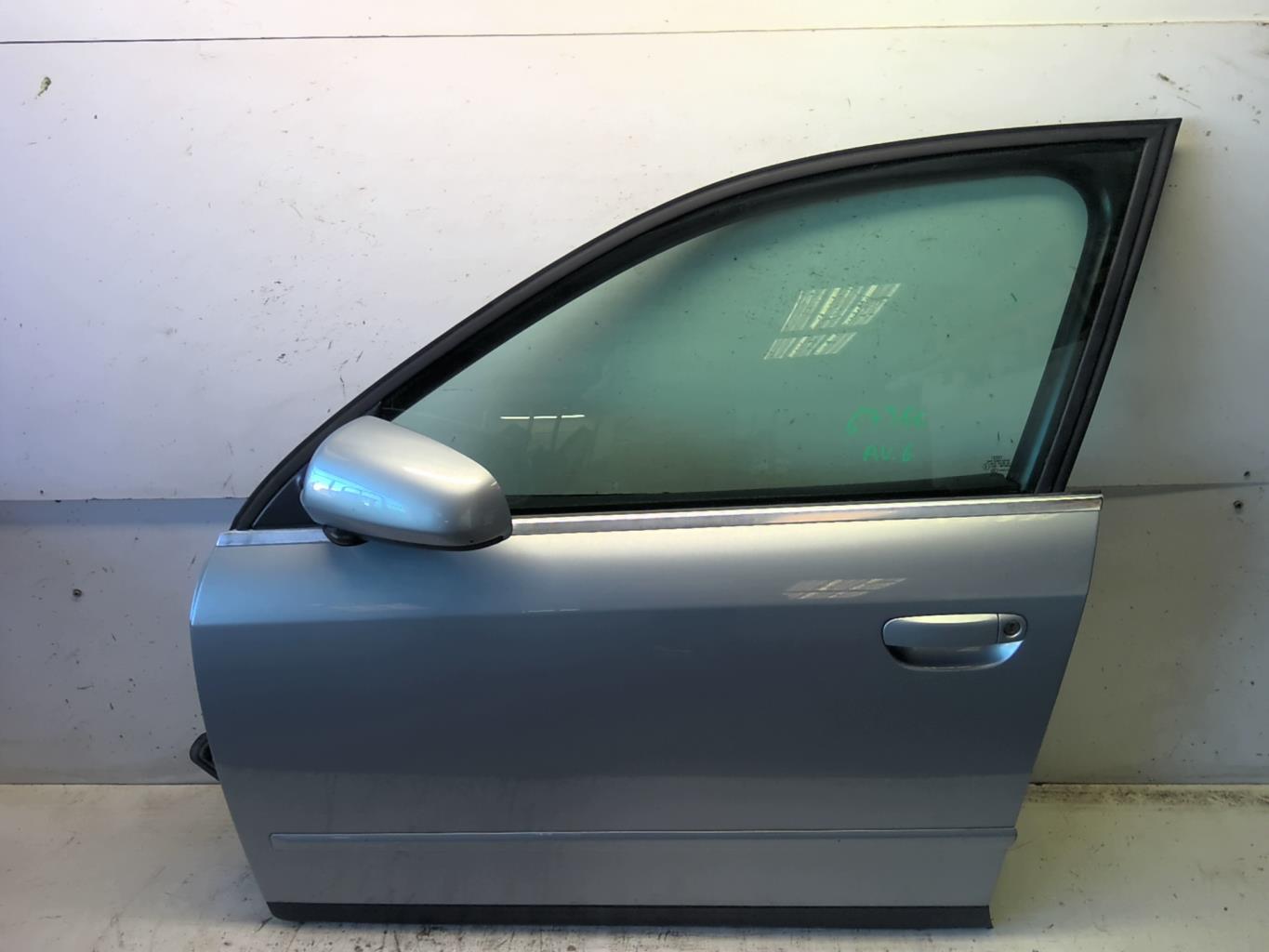 Porte avant gauche AUDI A4 2 PHASE 1 Essence - 1
