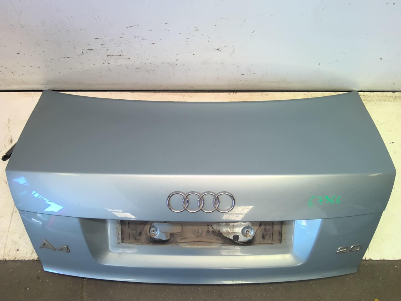 Malle/Hayon arriere AUDI A4 2 PHASE 1 Essence - 1