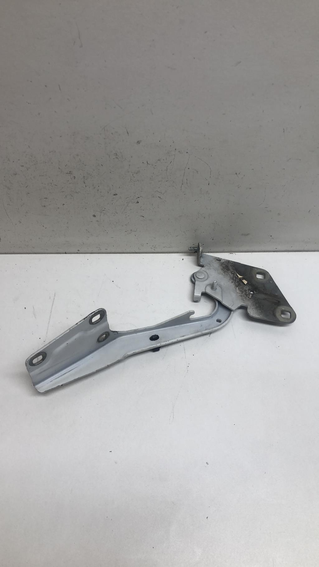 Charniere de capot RENAULT MEGANE 3 PHASE 1 COUPE Diesel - 1