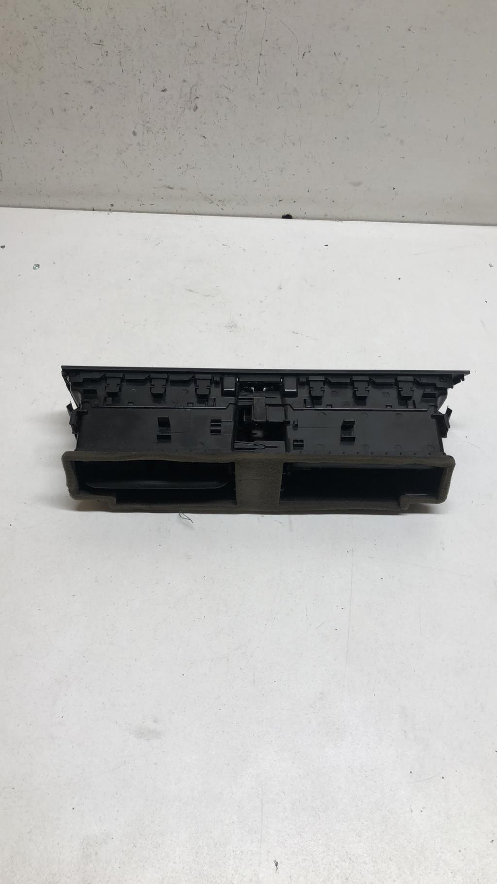 Aerateur tableau de bord AUDI A5 1 SPORTBACK PHASE 2 Diesel - 1
