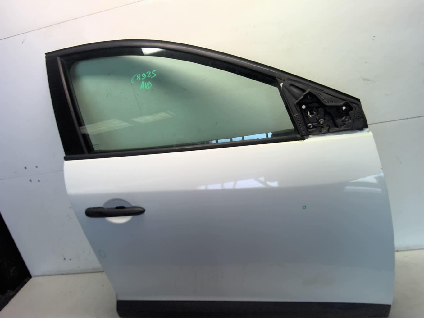 Porte avant droit RENAULT MEGANE 3 PHASE 1 BREAK Essence/Ethanol - 1