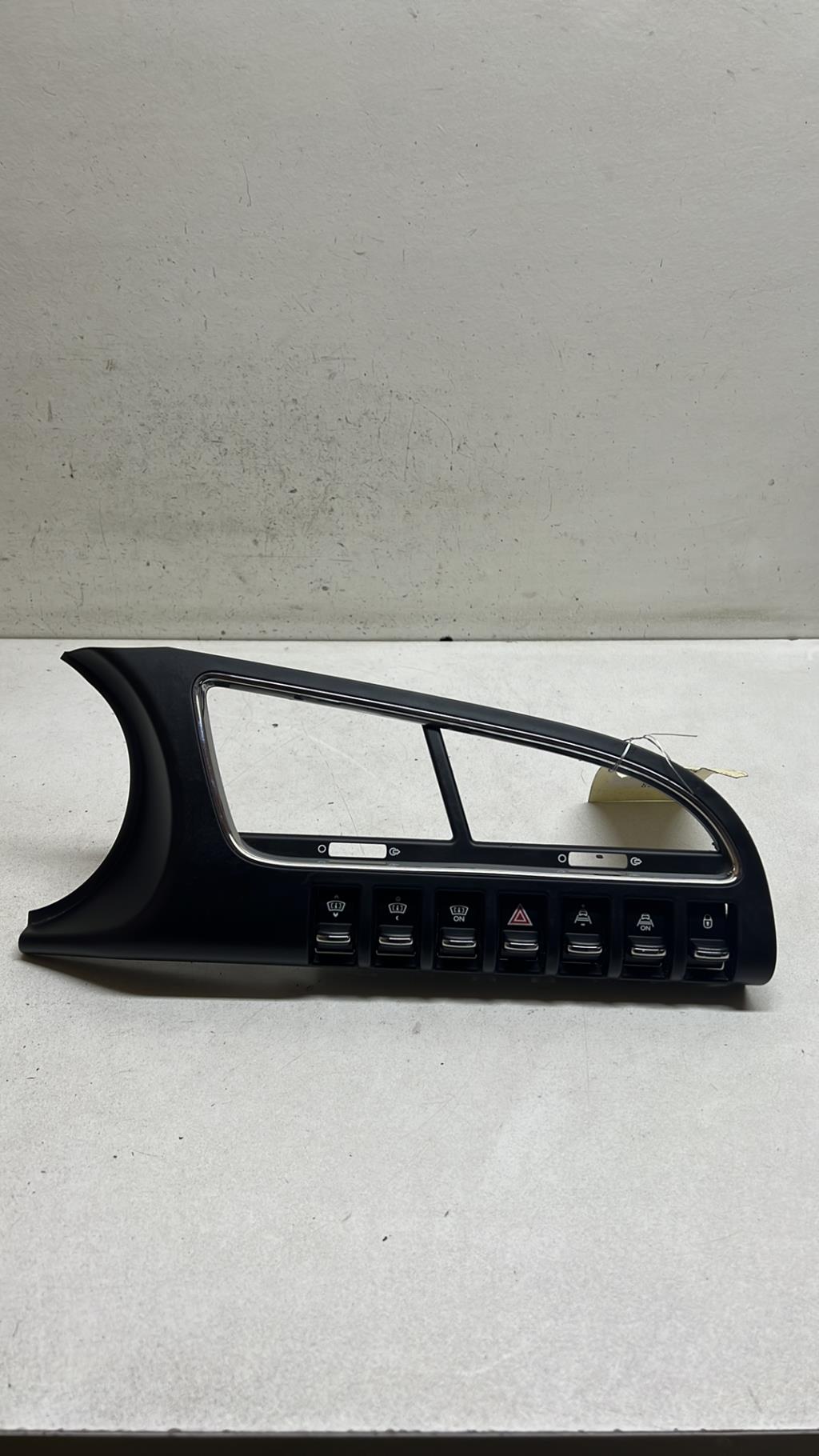 Bouton de warning PEUGEOT 3008 1 PHASE 1 Diesel - 1