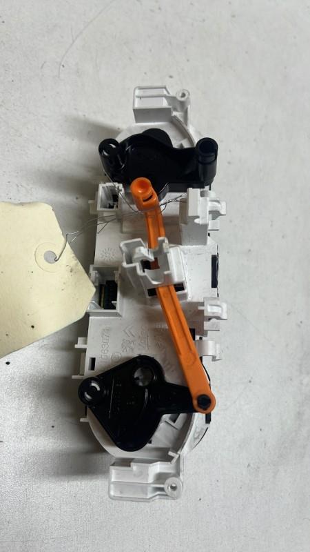 Commande chauffage PEUGEOT 208 1 PHASE 1 Essence - 1