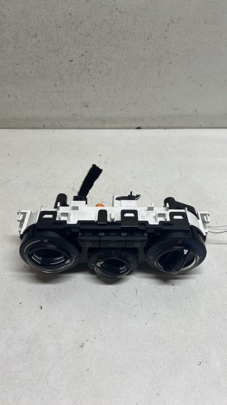Commande chauffage PEUGEOT 208 1 PHASE 2 Diesel - 1